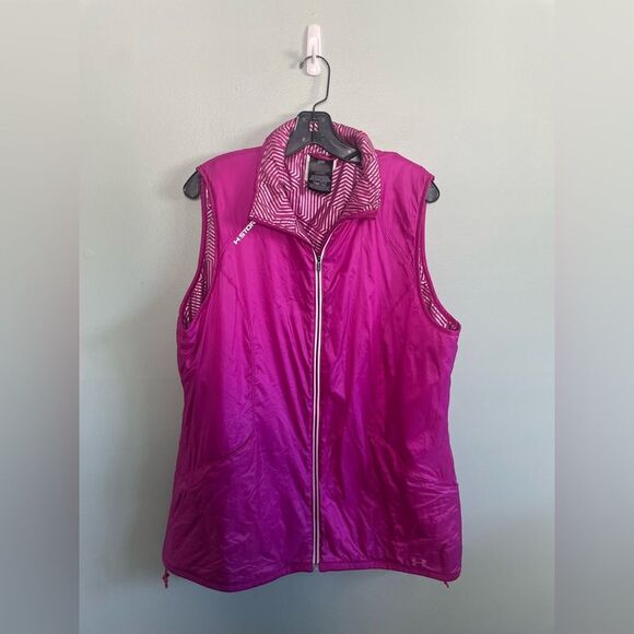 Under Armour Jackets & Blazers - Under Armour Women's Storm Bright Pink Cold Gear Vest Sz XL Toggle Sides